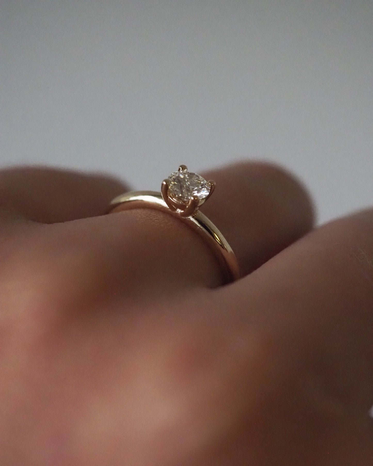 Round Swirl Semi Pave Engagement Ring – 1 CT Moissanite Diamond