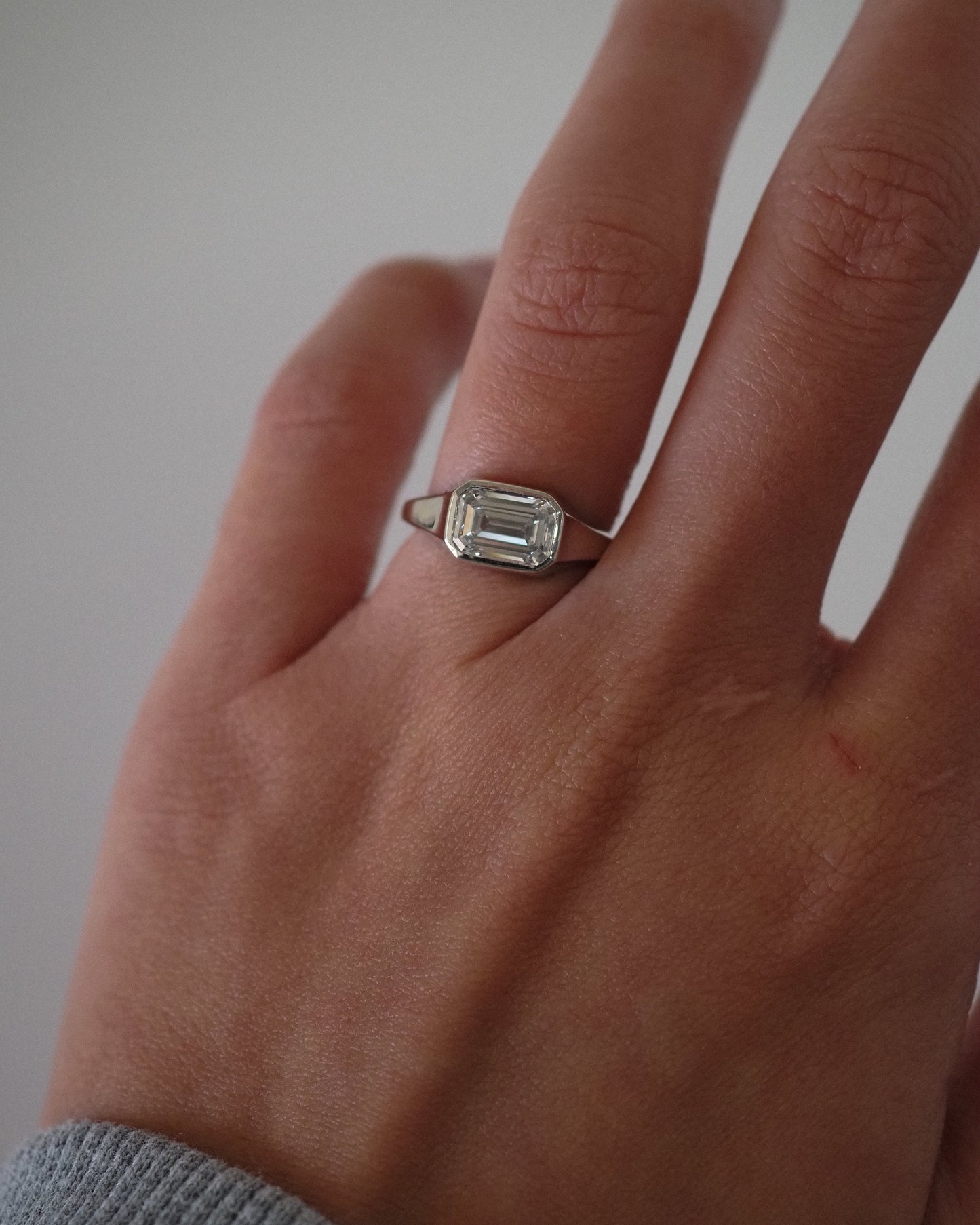 Round Swirl Semi Pave Engagement Ring – 1 CT Moissanite Diamond