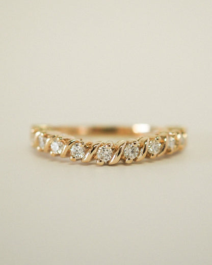 0.13 TCW Round Twisted Moissanite Wedding Band