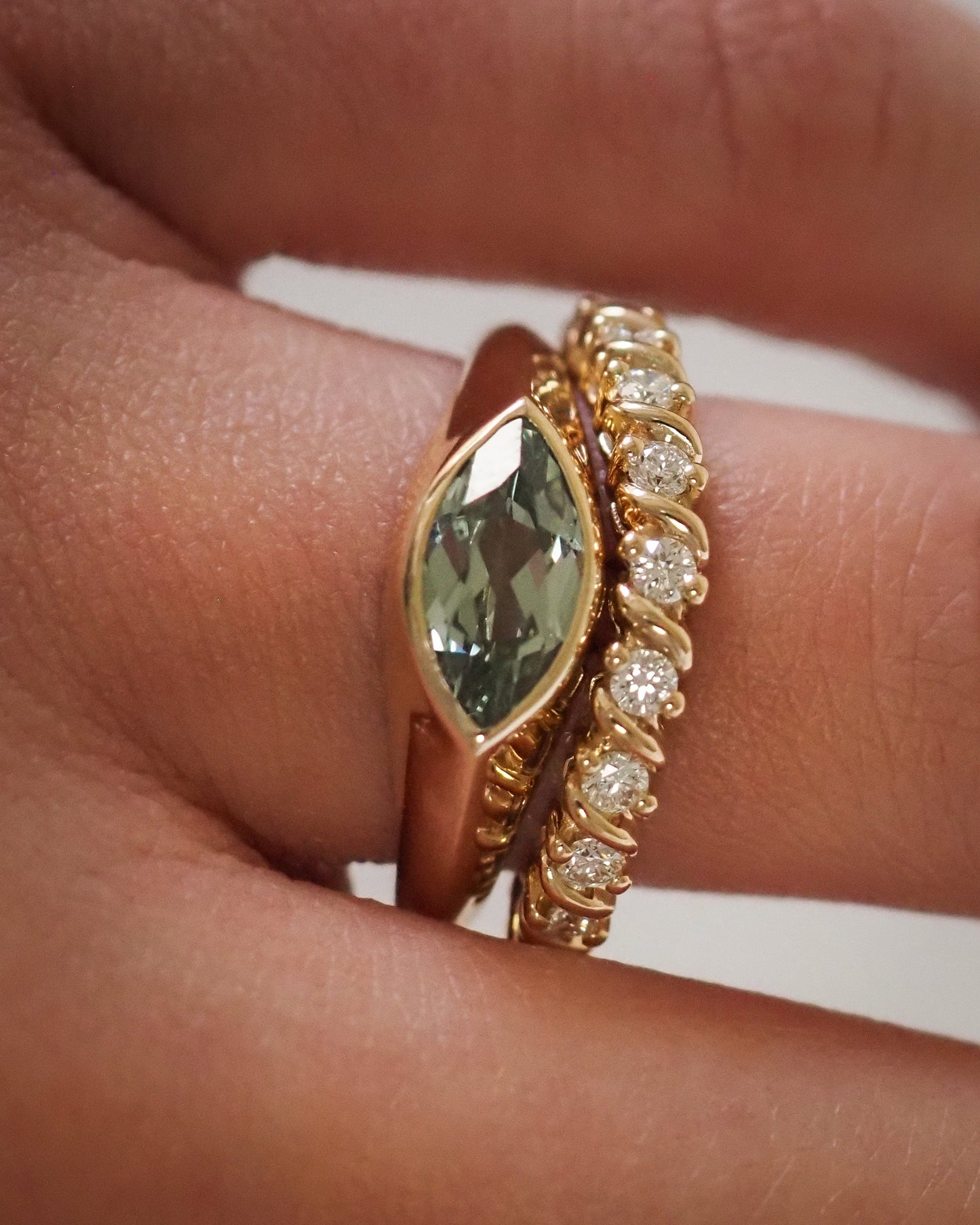 0.13 TCW Round Twisted Moissanite Wedding Band