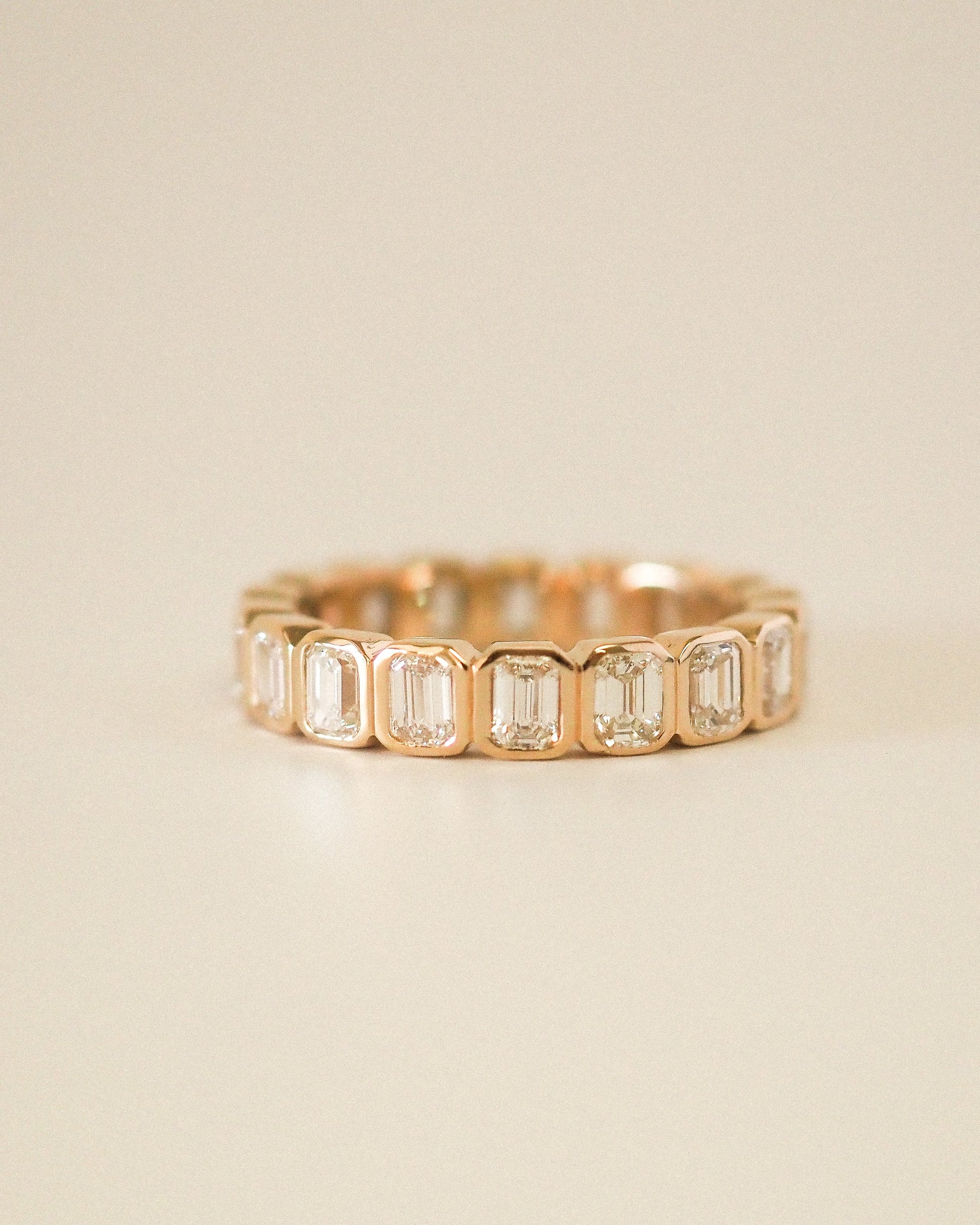 0.13 TCW Round Twisted Moissanite Wedding Band
