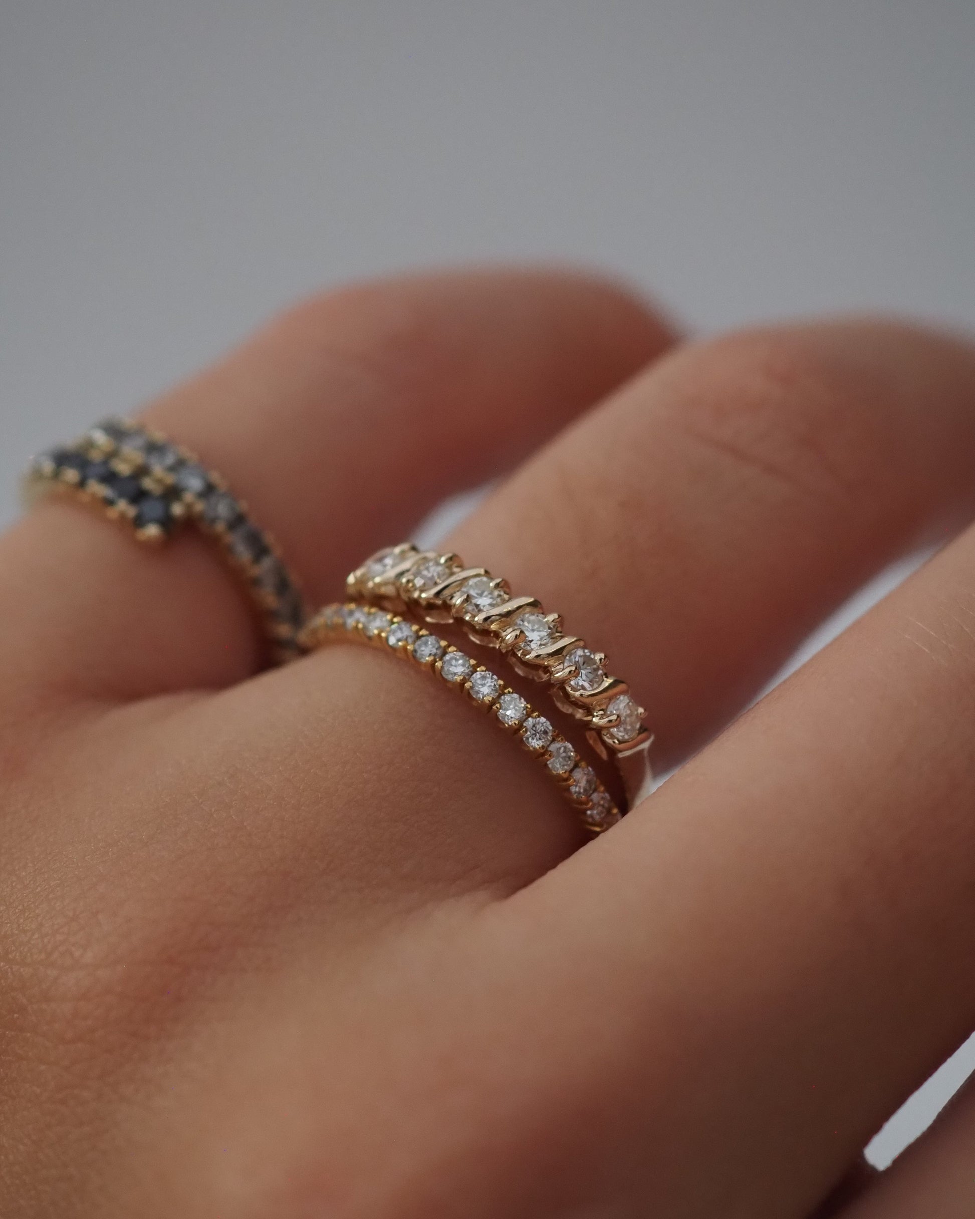 0.13 TCW Round Twisted Moissanite Wedding Band