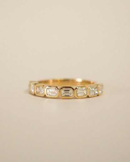 0.13 TCW Round Twisted Moissanite Wedding Band