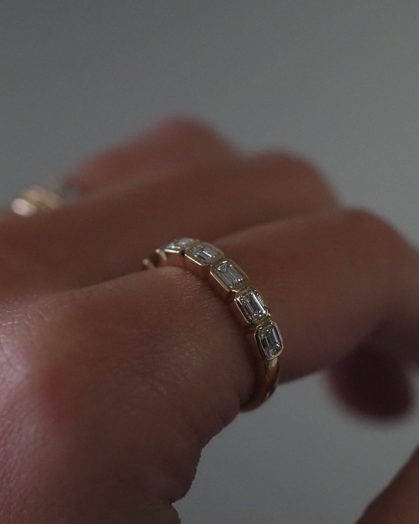 0.13 TCW Round Twisted Moissanite Wedding Band