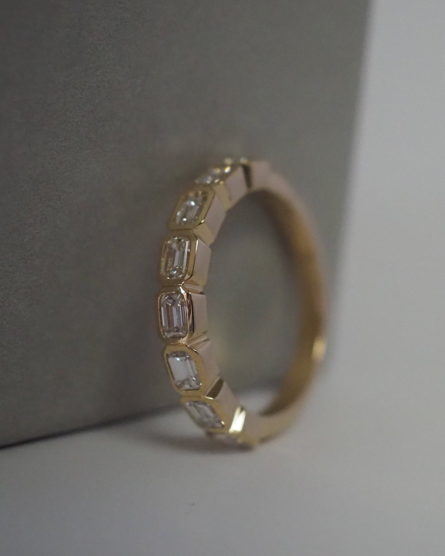 0.13 TCW Round Twisted Moissanite Wedding Band
