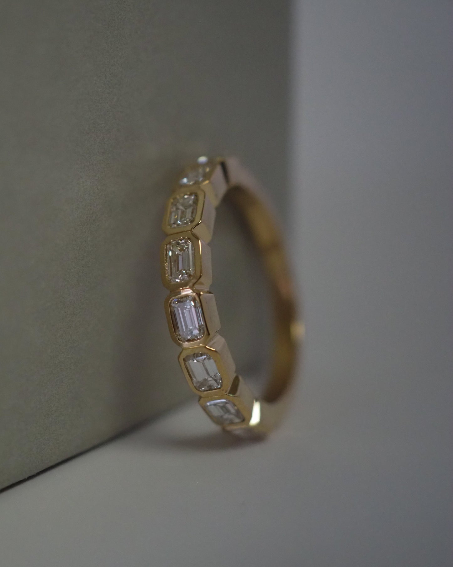 0.13 TCW Round Twisted Moissanite Wedding Band