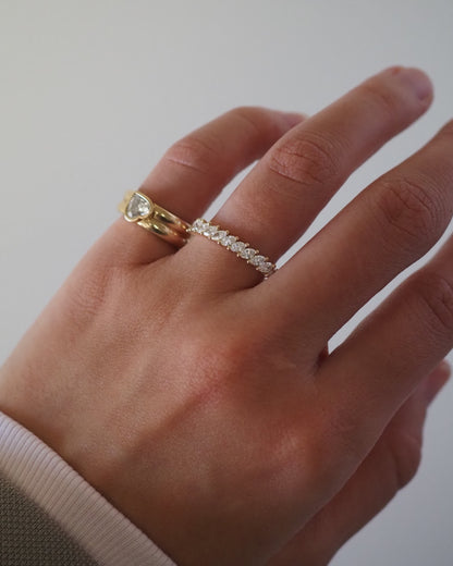 0.13 TCW Round Twisted Moissanite Wedding Band