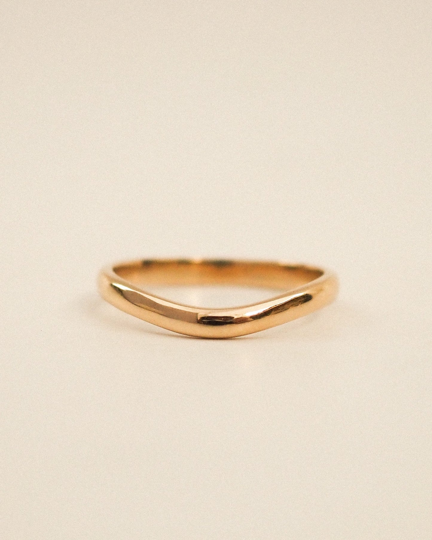 0.13 TCW Round Twisted Moissanite Wedding Band