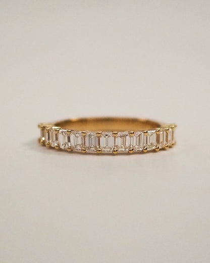 0.13 TCW Round Twisted Moissanite Wedding Band