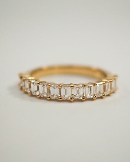 0.13 TCW Round Twisted Moissanite Wedding Band