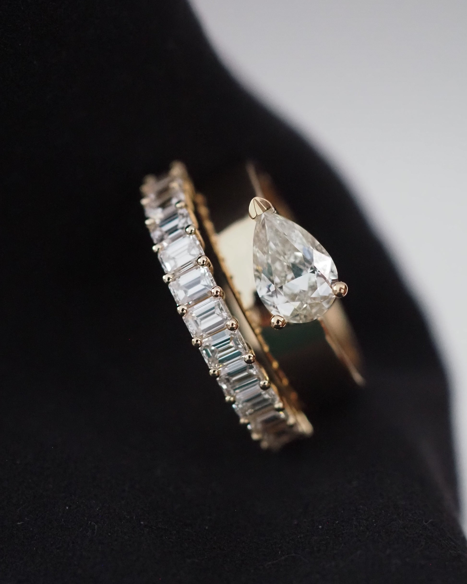 0.13 TCW Round Twisted Moissanite Wedding Band