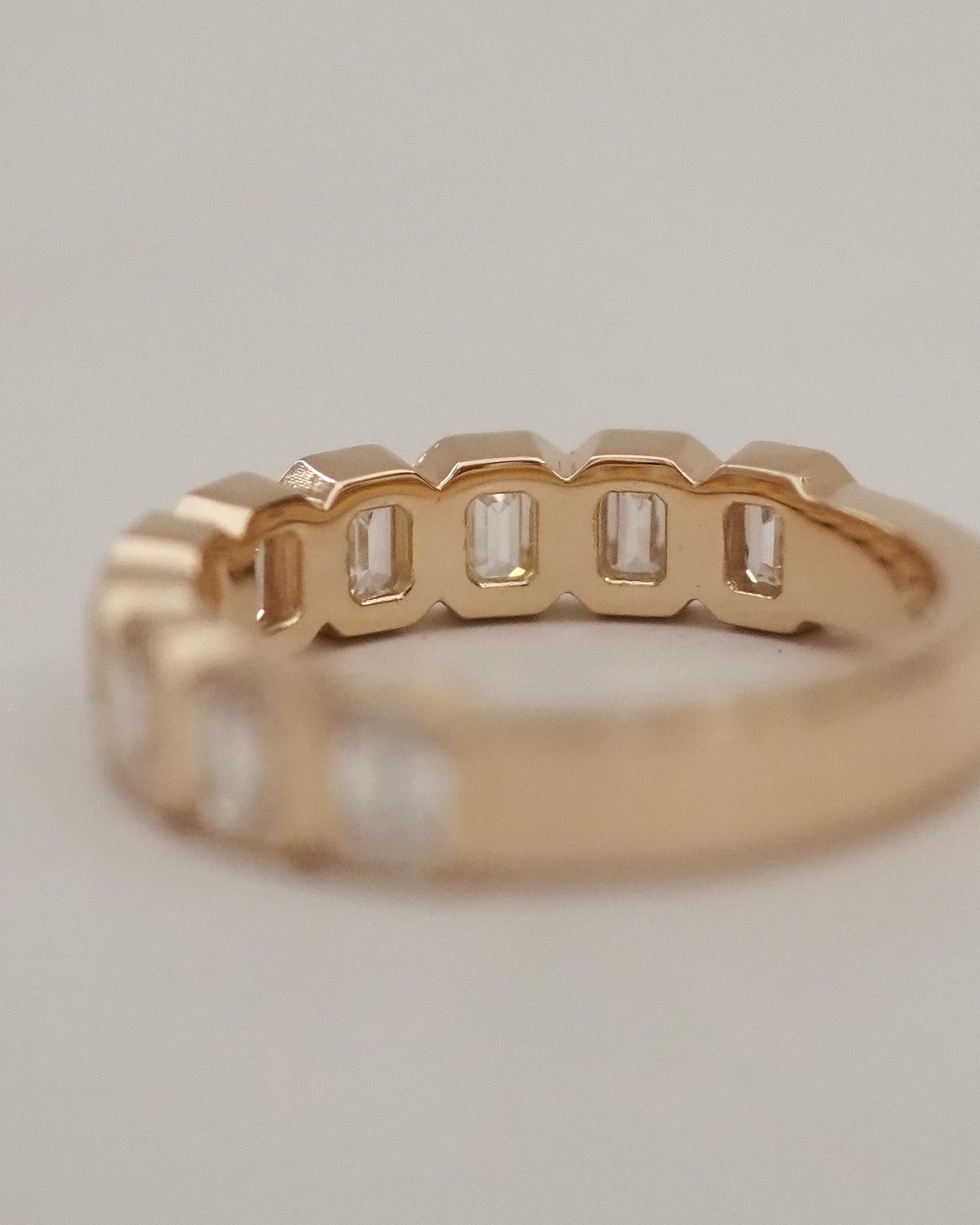 0.13 TCW Round Twisted Moissanite Wedding Band