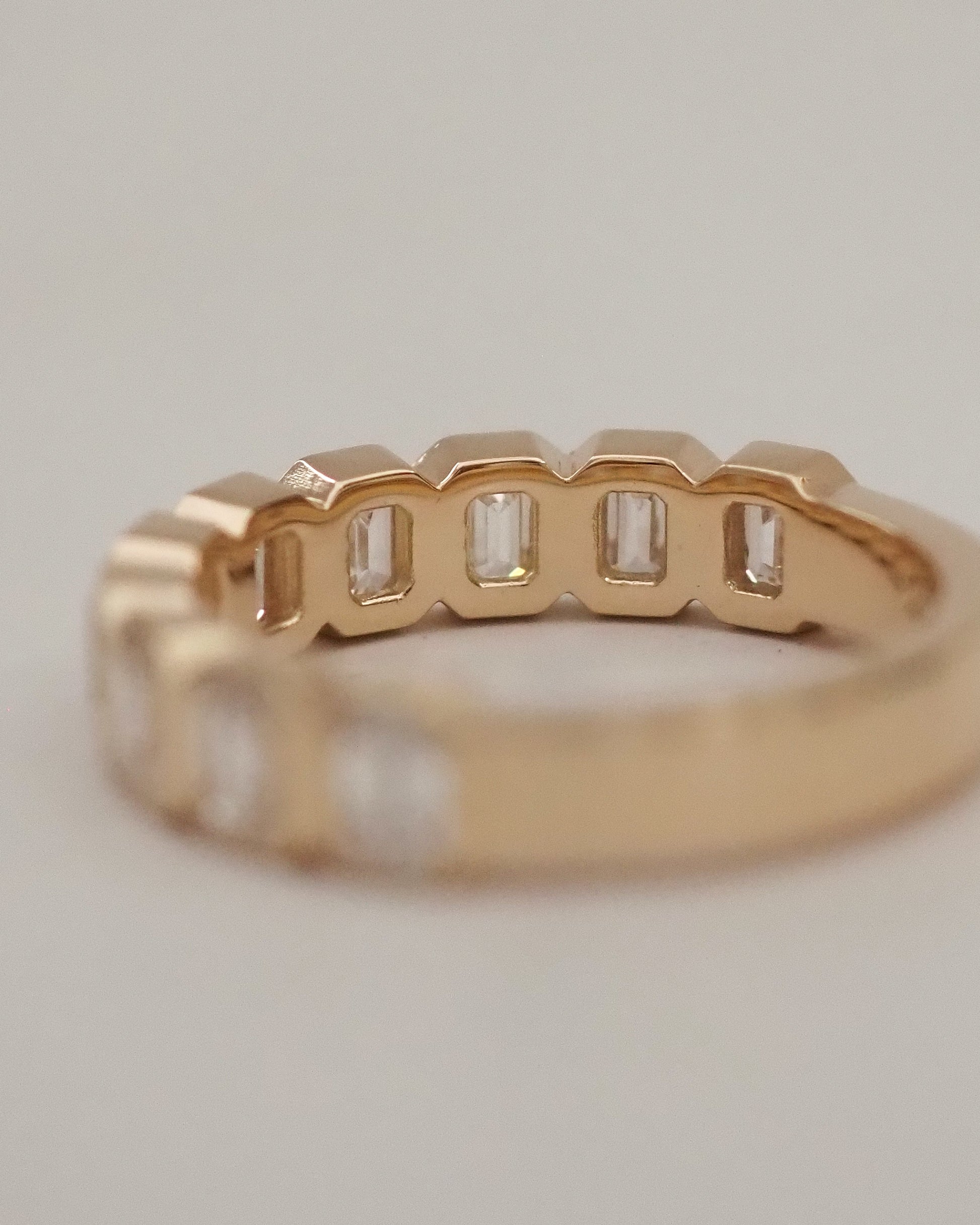 0.13 TCW Round Twisted Moissanite Wedding Band