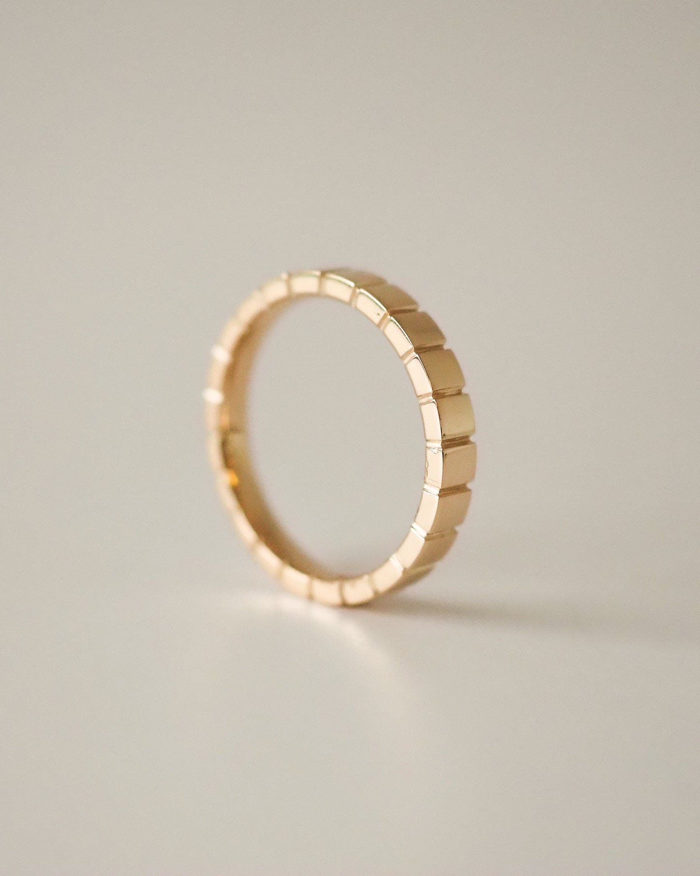 0.13 TCW Round Twisted Moissanite Wedding Band