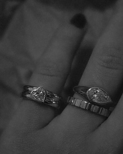0.13 TCW Round Twisted Moissanite Wedding Band
