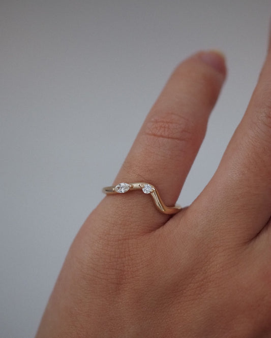 0.13 TCW Round Twisted Moissanite Wedding Band