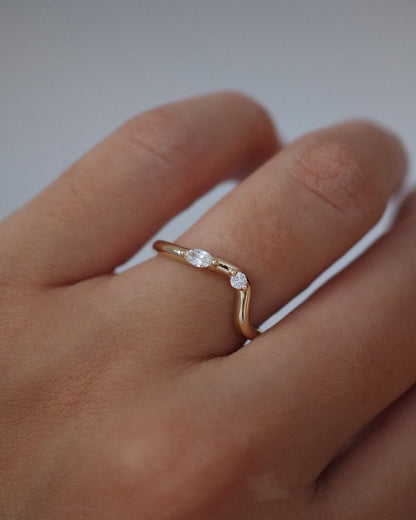 0.13 TCW Round Twisted Moissanite Wedding Band