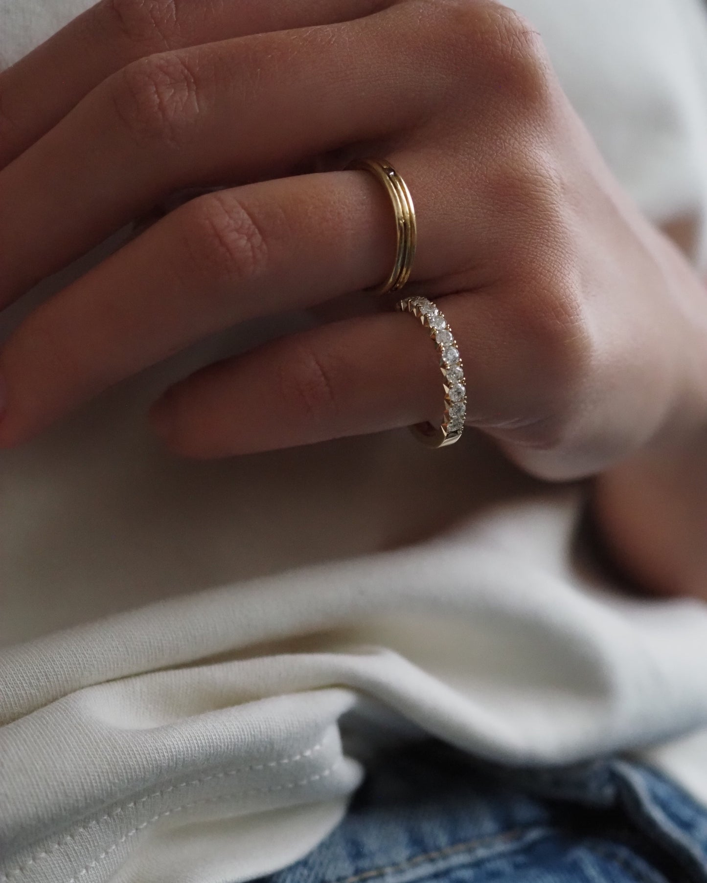 0.13 TCW Round Twisted Moissanite Wedding Band