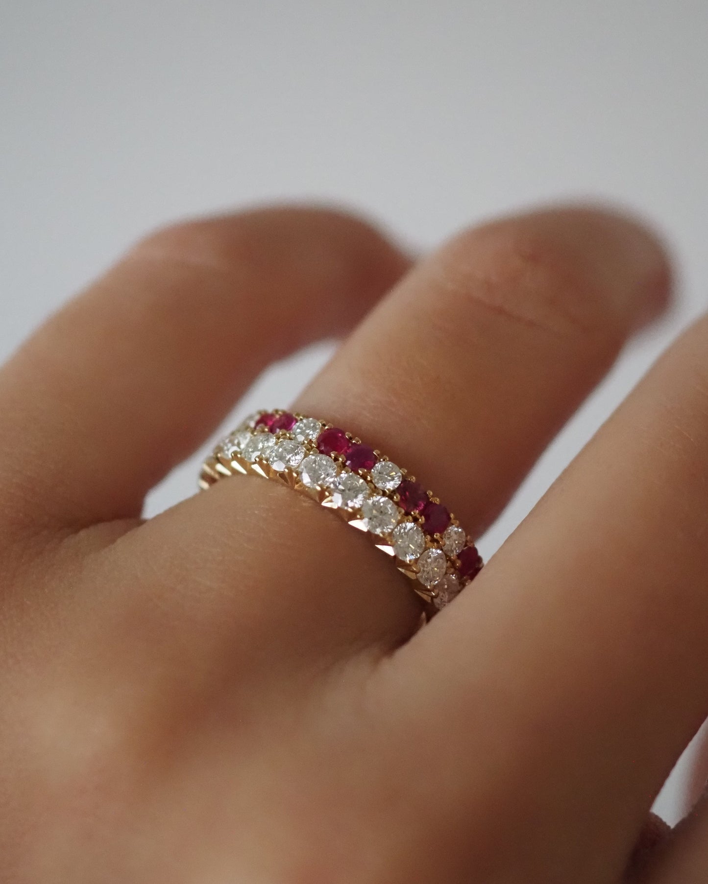 0.13 TCW Round Twisted Moissanite Wedding Band