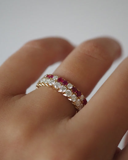 0.13 TCW Round Twisted Moissanite Wedding Band