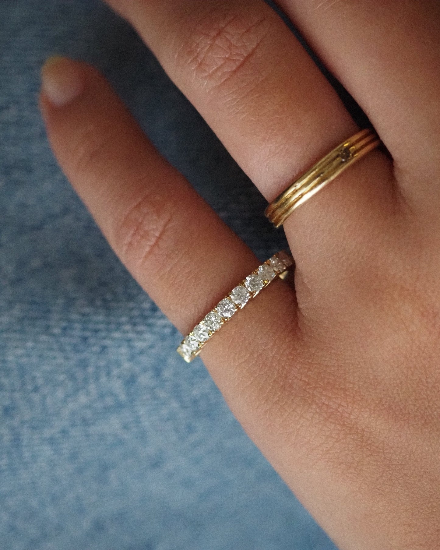 0.13 TCW Round Twisted Moissanite Wedding Band
