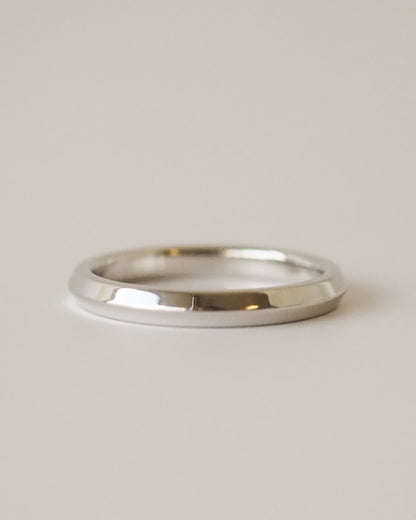 0.13 TCW Round Twisted Moissanite Wedding Band