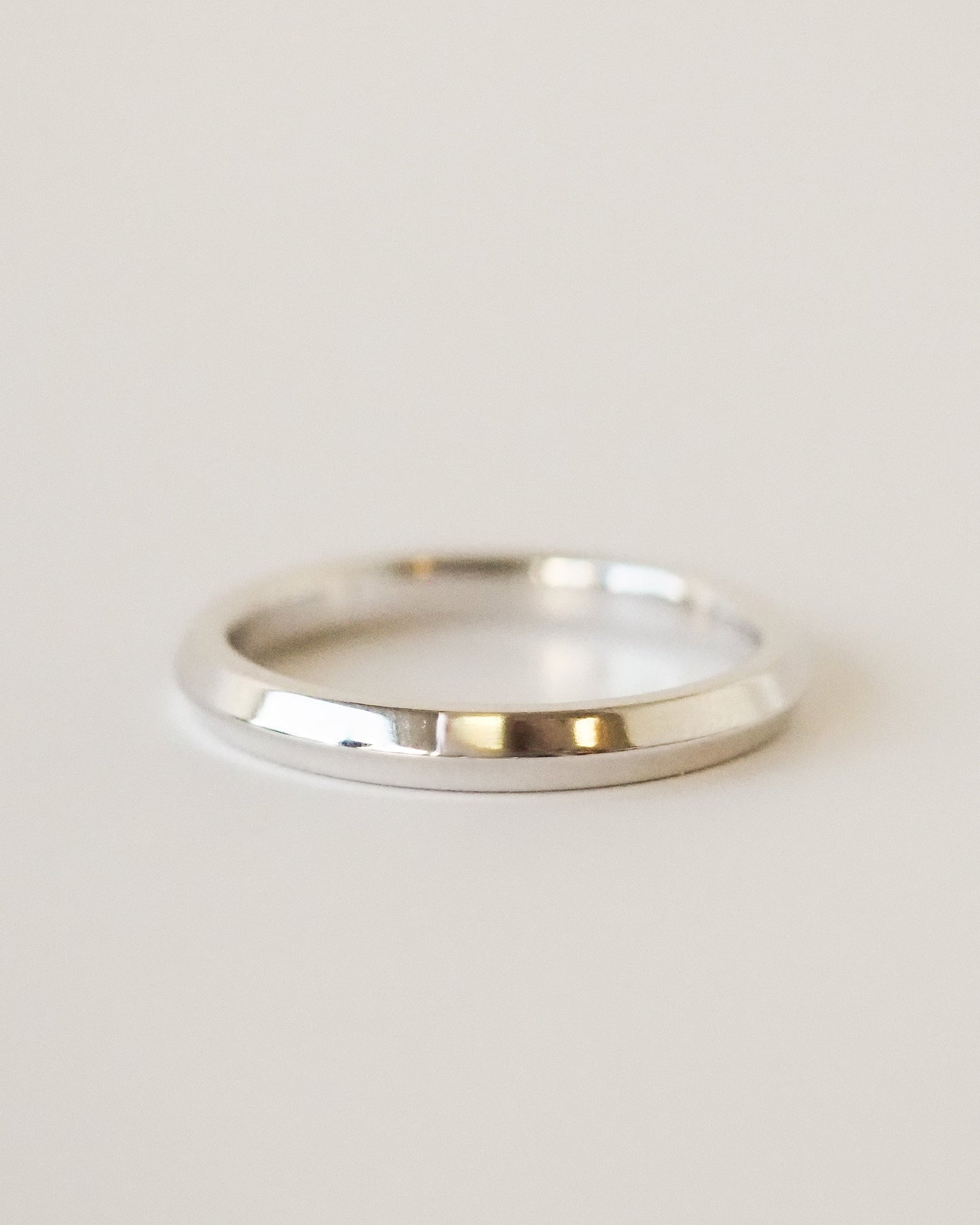 0.13 TCW Round Twisted Moissanite Wedding Band