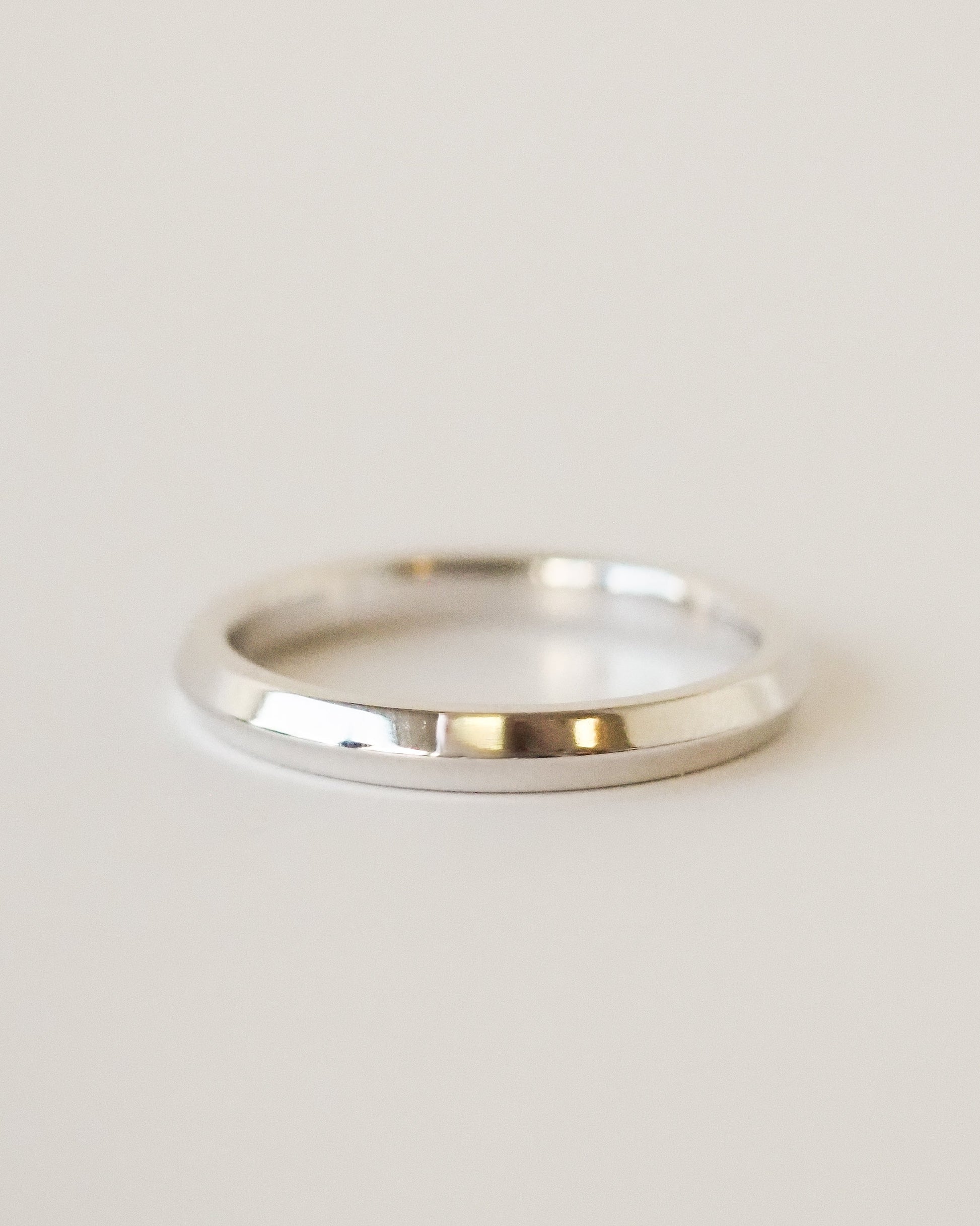 0.13 TCW Round Twisted Moissanite Wedding Band