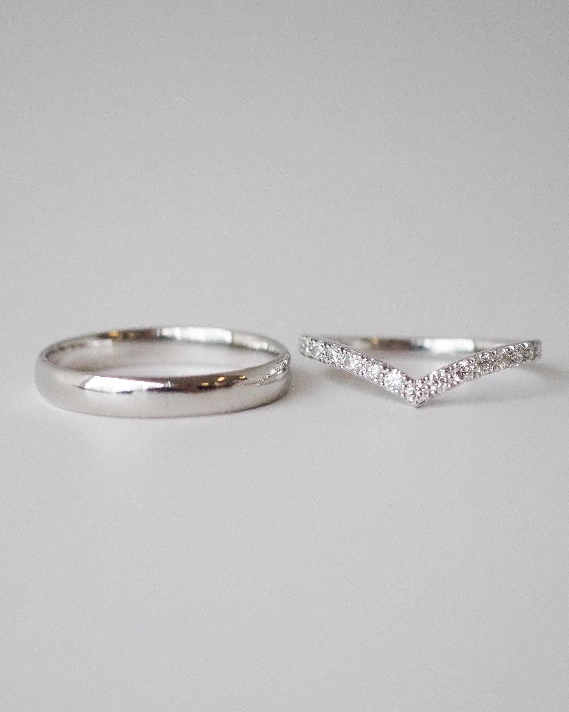 0.13 TCW Round Twisted Moissanite Wedding Band