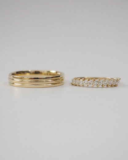 0.13 TCW Round Twisted Moissanite Wedding Band