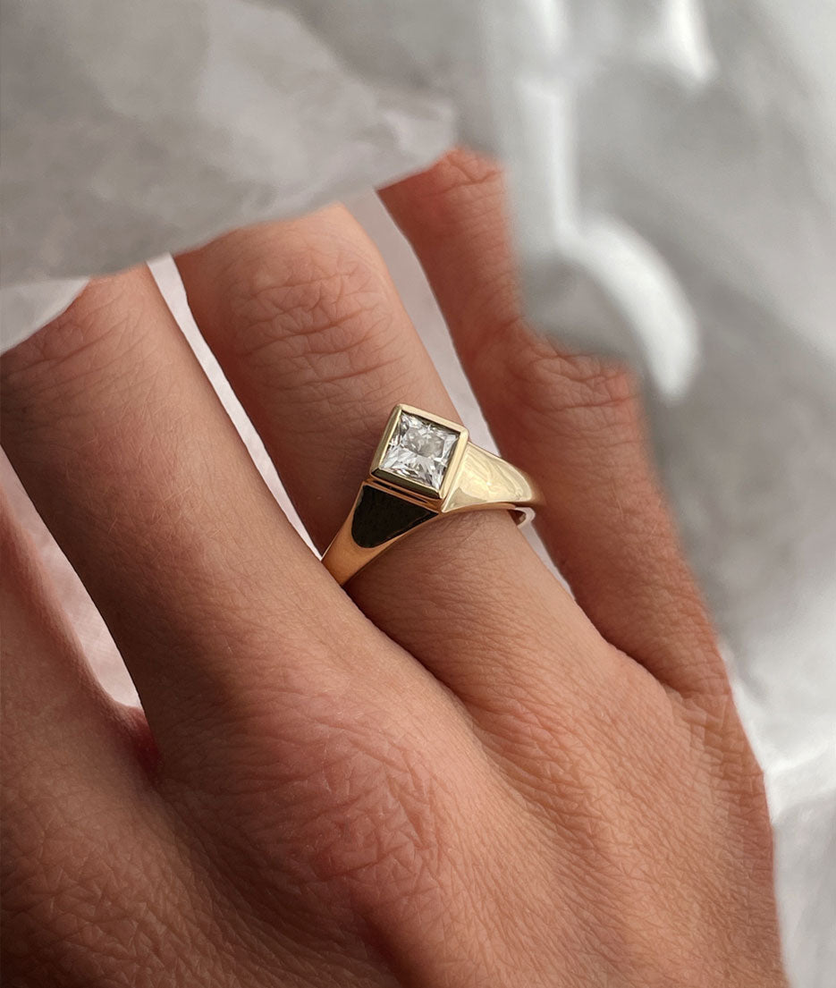 Round Swirl Semi Pave Engagement Ring – 1 CT Moissanite Diamond