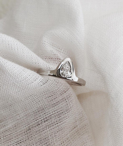 Round Swirl Semi Pave Engagement Ring – 1 CT Moissanite Diamond
