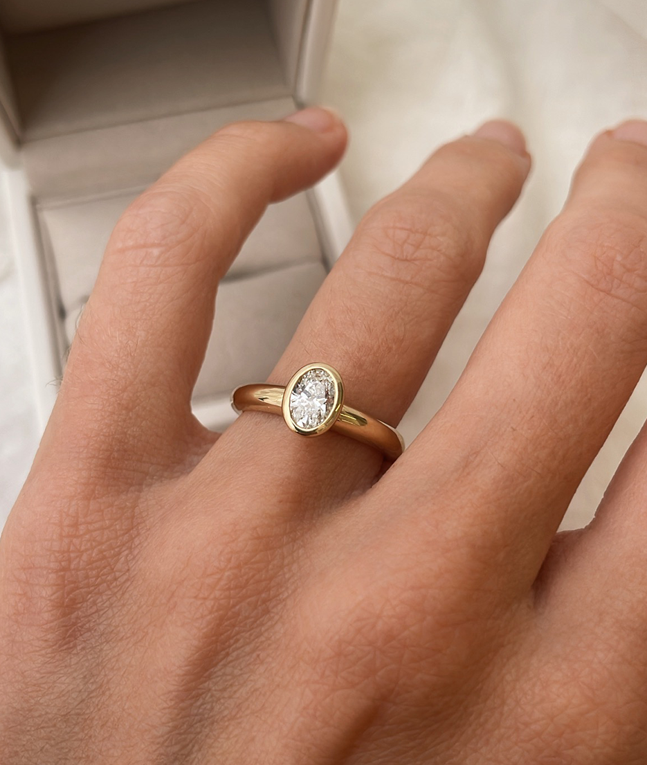 Round Swirl Semi Pave Engagement Ring – 1 CT Moissanite Diamond