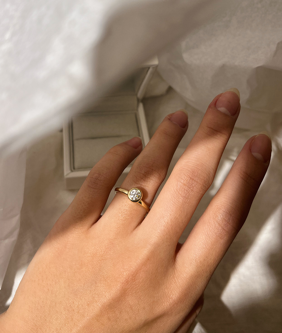 Round Swirl Semi Pave Engagement Ring – 1 CT Moissanite Diamond