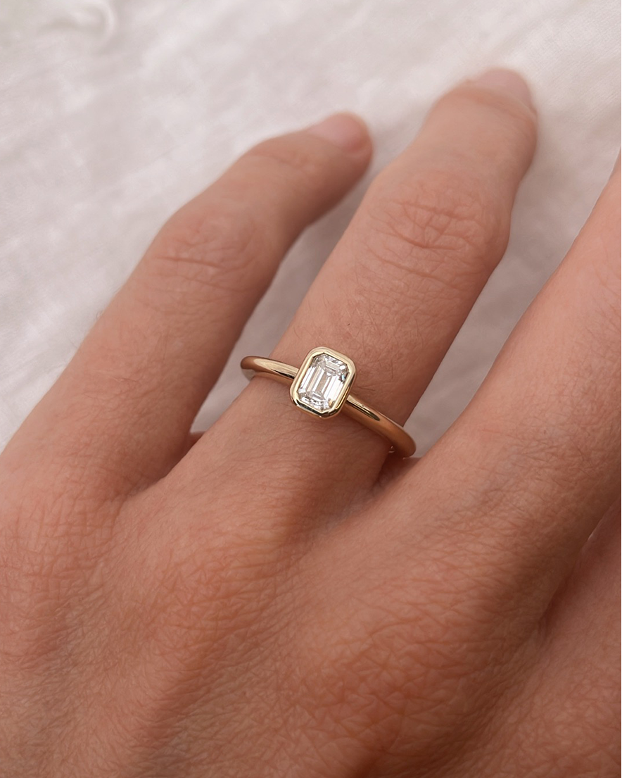 Round Swirl Semi Pave Engagement Ring – 1 CT Moissanite Diamond
