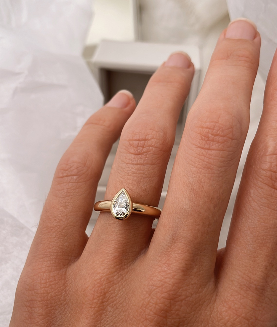 Round Swirl Semi Pave Engagement Ring – 1 CT Moissanite Diamond