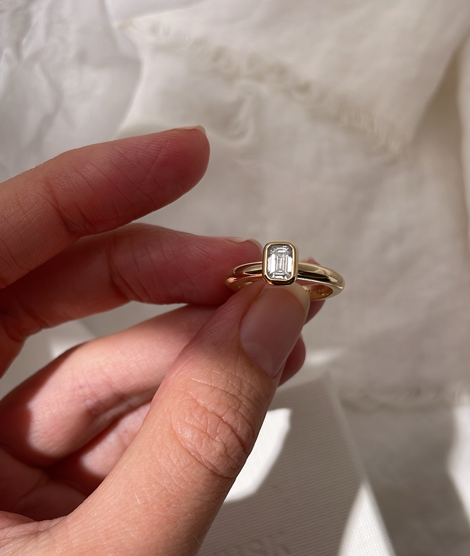 Round Swirl Semi Pave Engagement Ring – 1 CT Moissanite Diamond