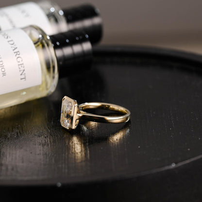 Round Halo, Pave & Split Shank Engagement Ring – 1.93 CT Lab Grown Diamond