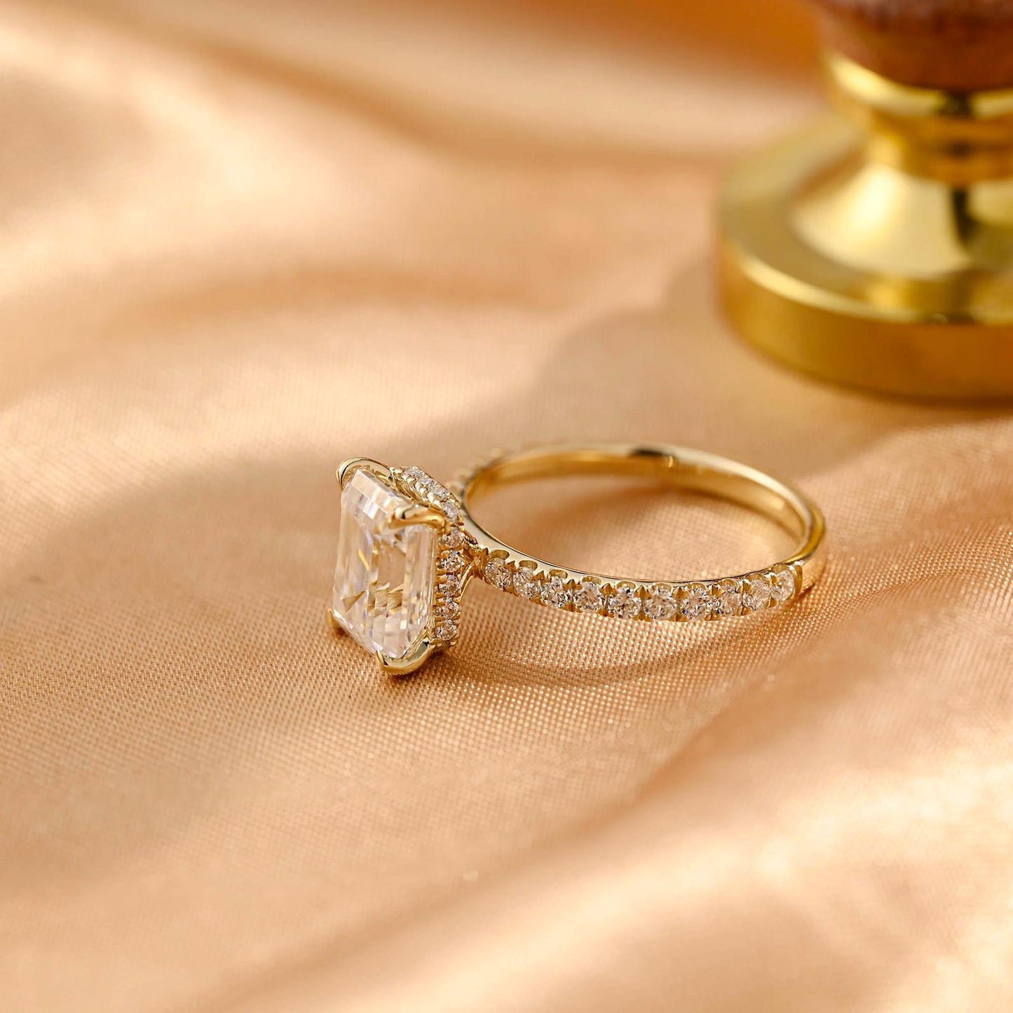 Round Halo, Pave & Split Shank Engagement Ring – 1.93 CT Lab Grown Diamond
