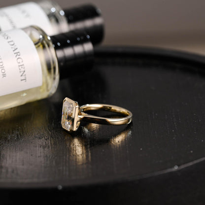 Round Halo, Pave & Split Shank Engagement Ring – 1.93 CT Lab Grown Diamond