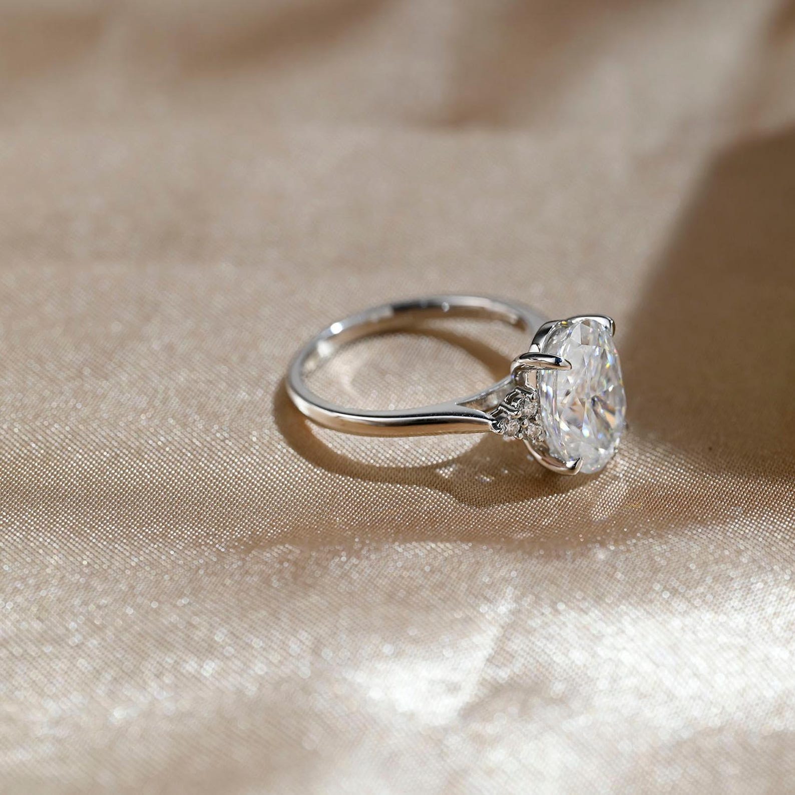 Round Halo, Pave & Split Shank Engagement Ring – 1.93 CT Lab Grown Diamond