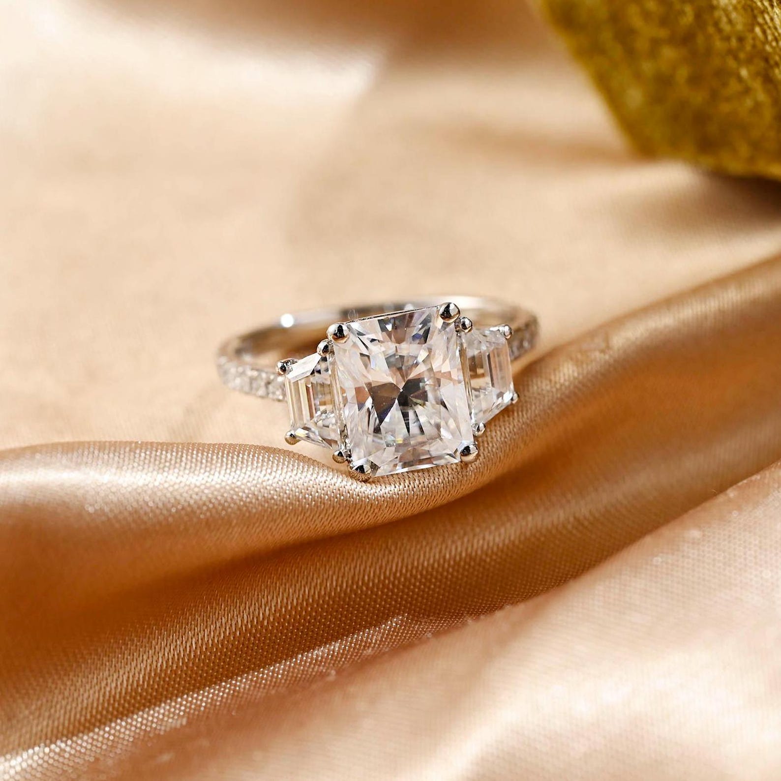 Round Halo, Pave & Split Shank Engagement Ring – 1.93 CT Lab Grown Diamond