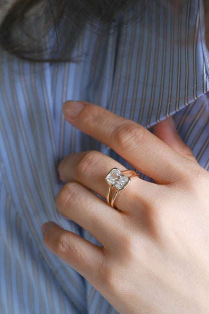 Round Halo, Pave & Split Shank Engagement Ring – 1.93 CT Lab Grown Diamond