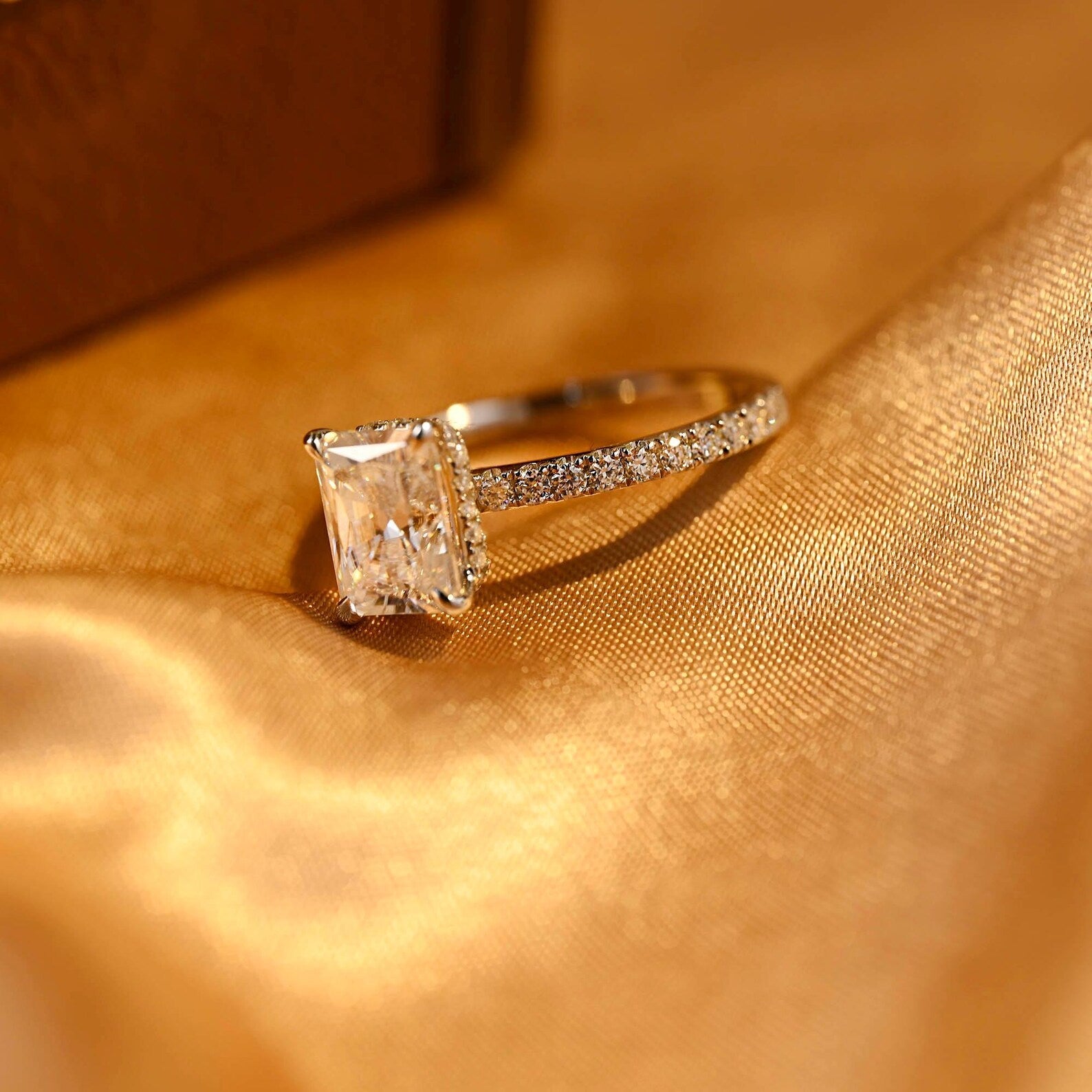 Round Halo, Pave & Split Shank Engagement Ring – 1.93 CT Lab Grown Diamond