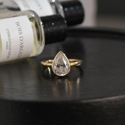 Round Halo, Pave & Split Shank Engagement Ring – 1.93 CT Lab Grown Diamond