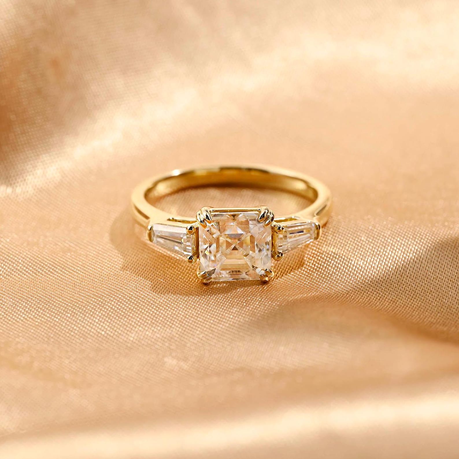 Round Halo, Pave & Split Shank Engagement Ring – 1.93 CT Lab Grown Diamond