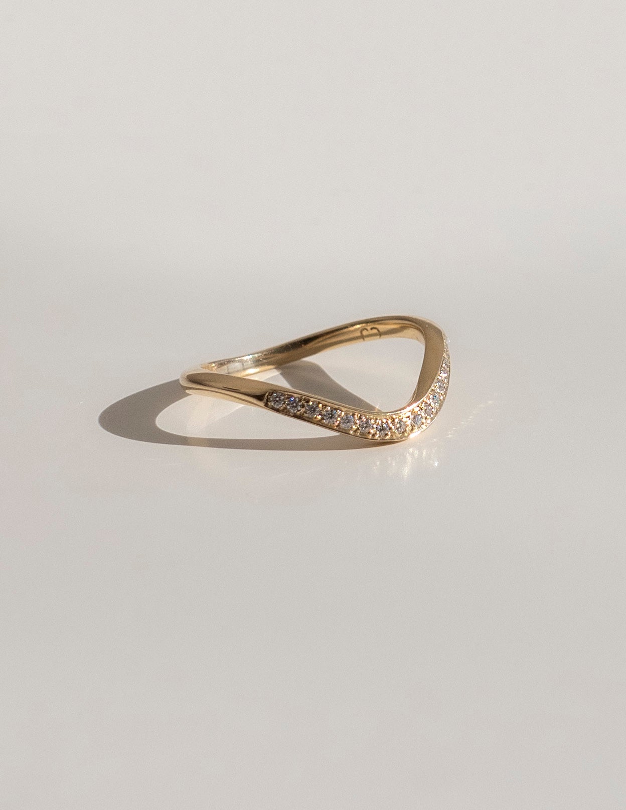 1 CT Oval Cut Solitaire Lab Grown Diamond Ring With Sunrise Styled Wedding Band