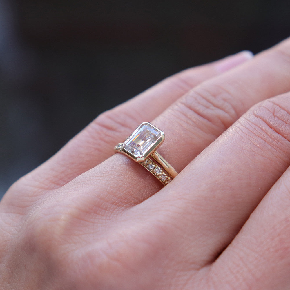 2 CT Round Three Stones Lab Grown Diamond Engagement Ring