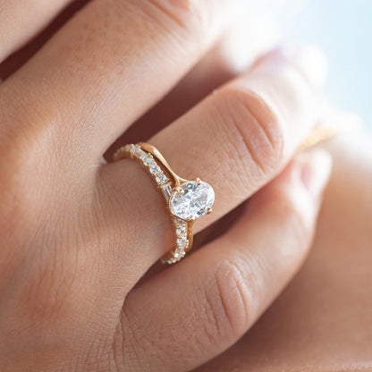 2 CT Round Three Stones Lab Grown Diamond Engagement Ring