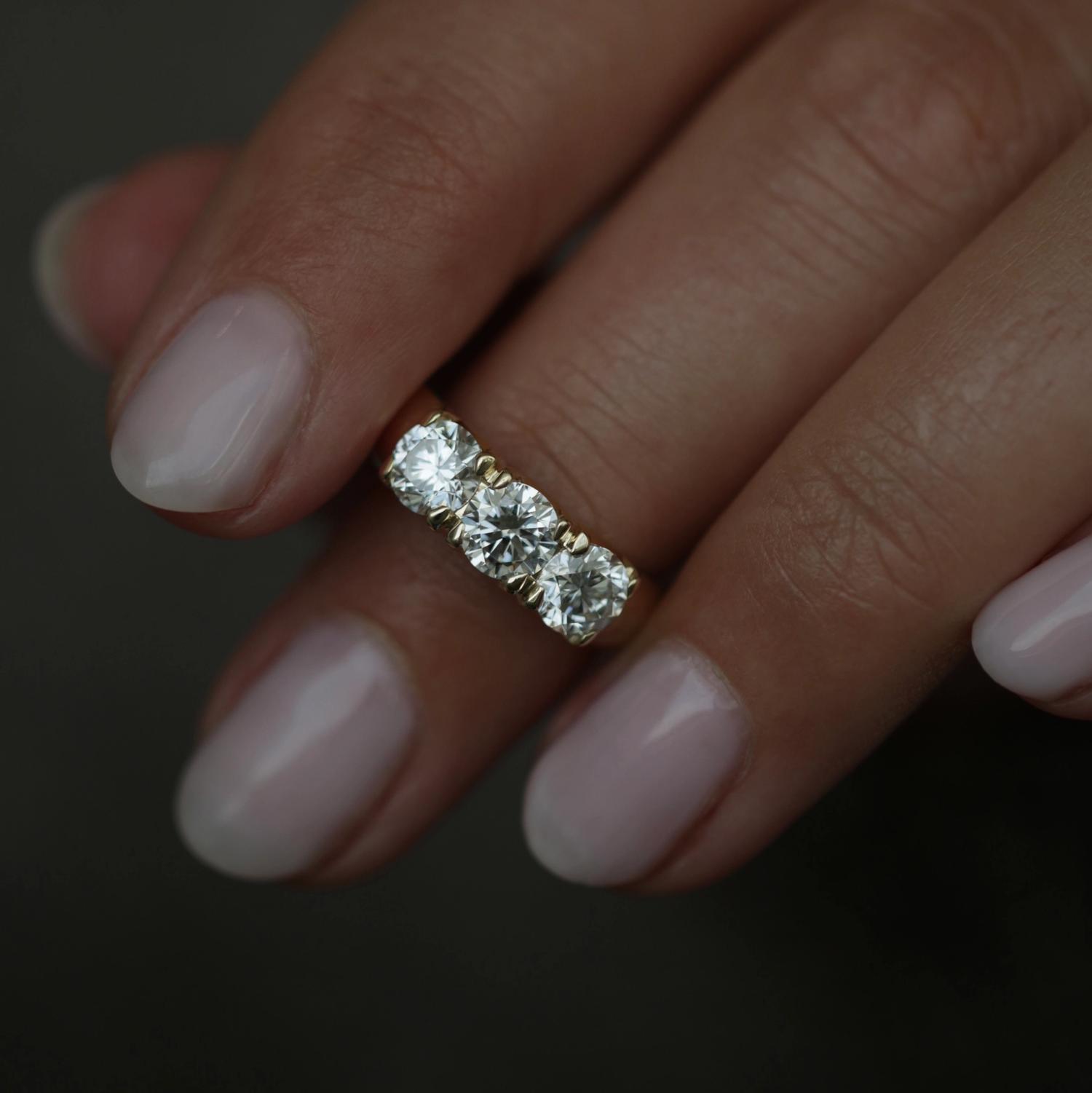 1.50 CT Round Three Stones CVD EF/VS Diamond Wedding Band 3